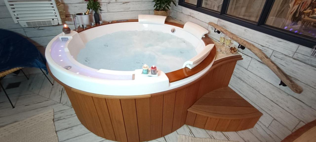 Le Marechal Duplex - Appartement Avec Jacuzzi - Caen Hyper Centre Exterior foto